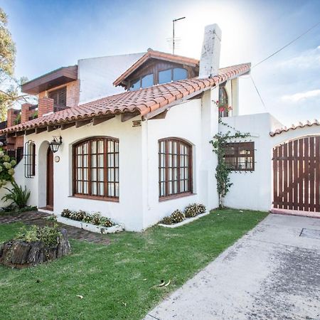 Chalet En Barrio Parque Mar del Plata Exterior photo